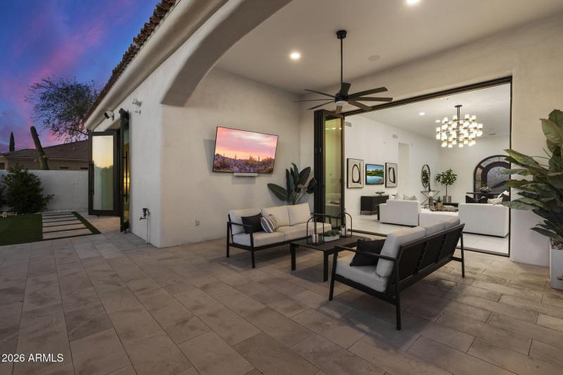 Expansive Covered Patio