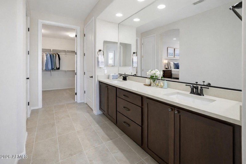 878284A9-DAEB-4527-95D9-3B1E46D376B9