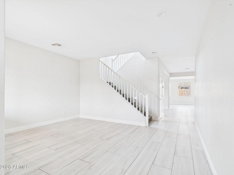 3-web-or-mls-CAM03379G0-PR0177-STILL003