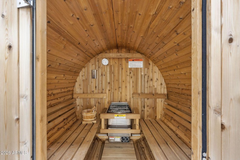 2052 E Crescent Wellness - Sauna