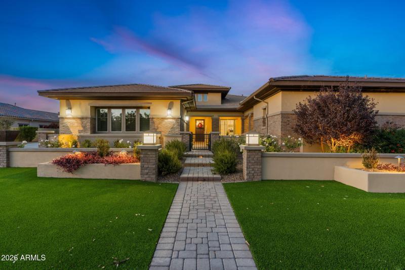 2052 E Crescent Twilight Front