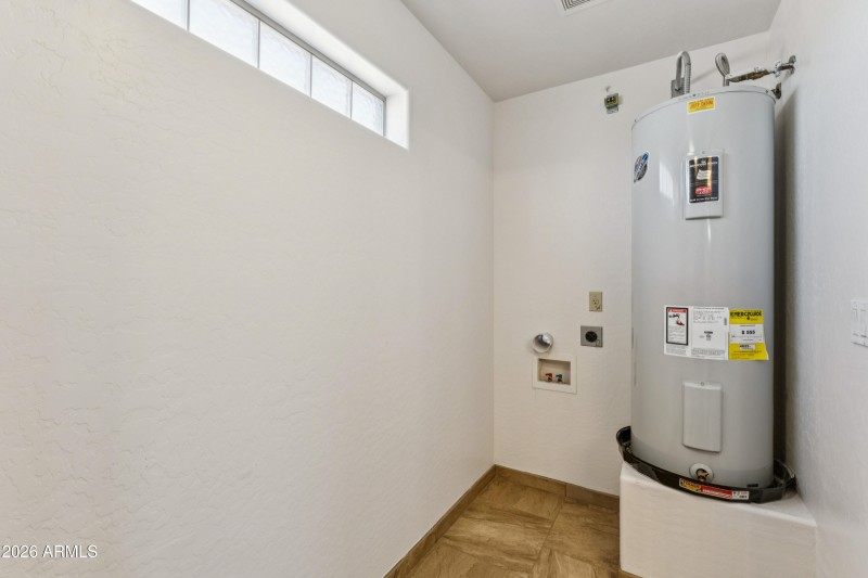 35-(2082 E Tepee St, Apache Junction, AZ