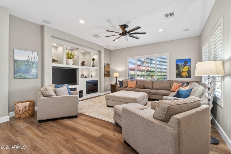 Fresh neutral color palette