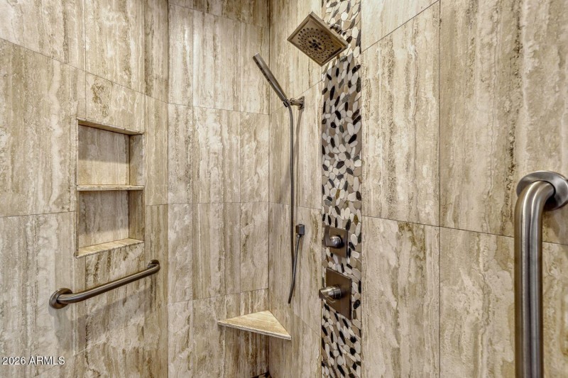 Master Shower Close-Up