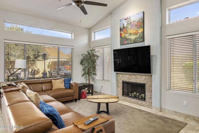 Family Room w/Fireplace