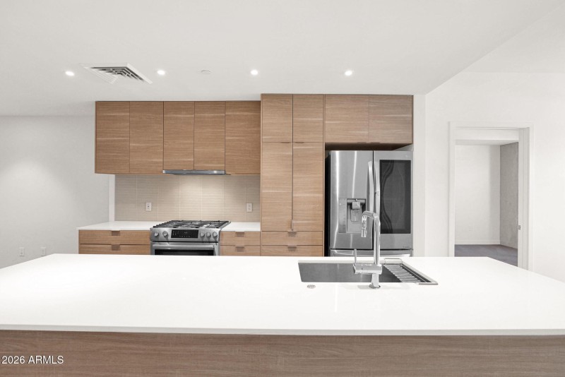 24-web-or-mls-P1460614