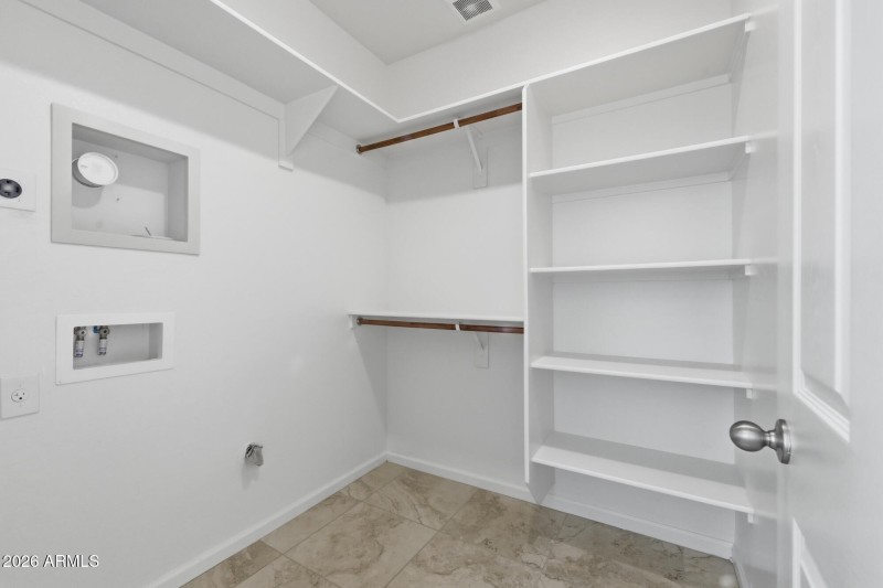 NG Closet/laundry hook up