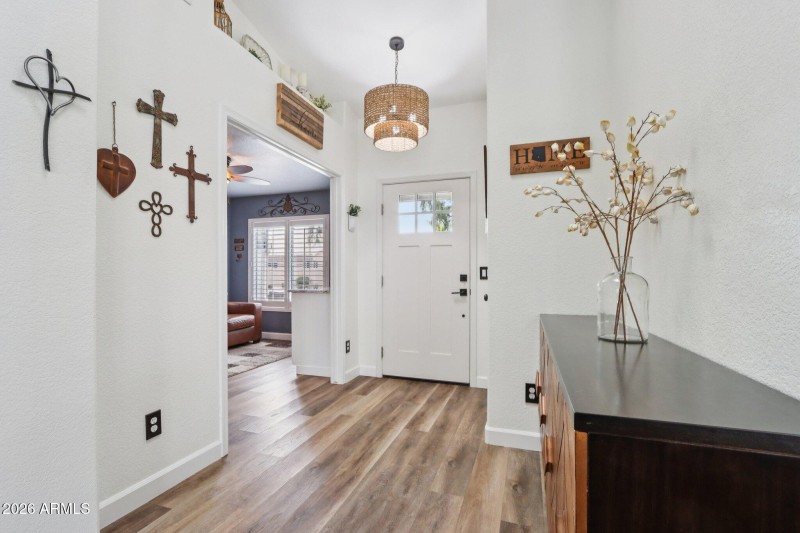 9-web-or-mls-W Gail Dr-S2901-007