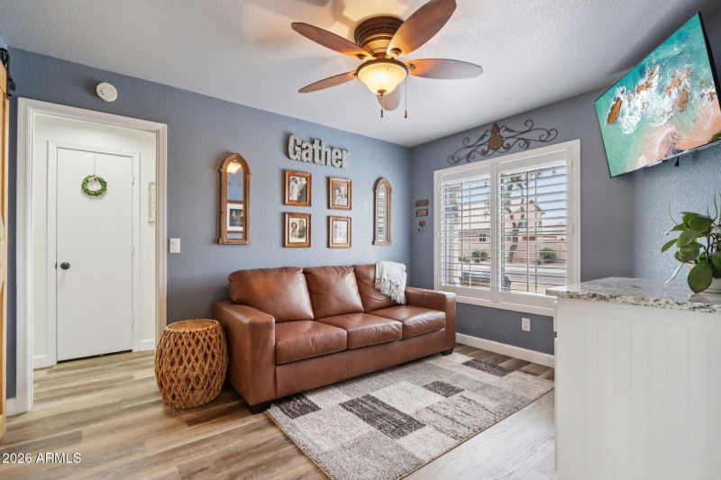 10-web-or-mls-W Gail Dr-S2901-008