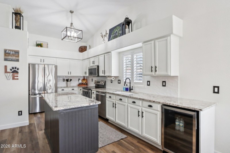 19-web-or-mls-W Gail Dr-S2901-017