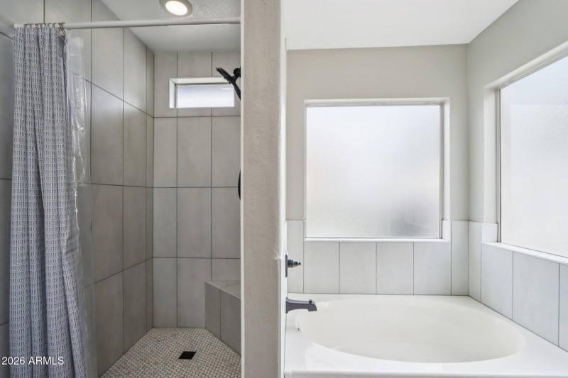 34-web-or-mls-W Gail Dr-S2901-032