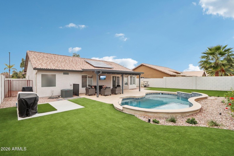 41-web-or-mls-W Gail Dr-S2901-039