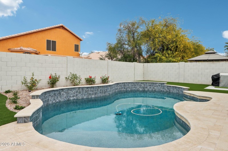 45-web-or-mls-W Gail Dr-S2901-043