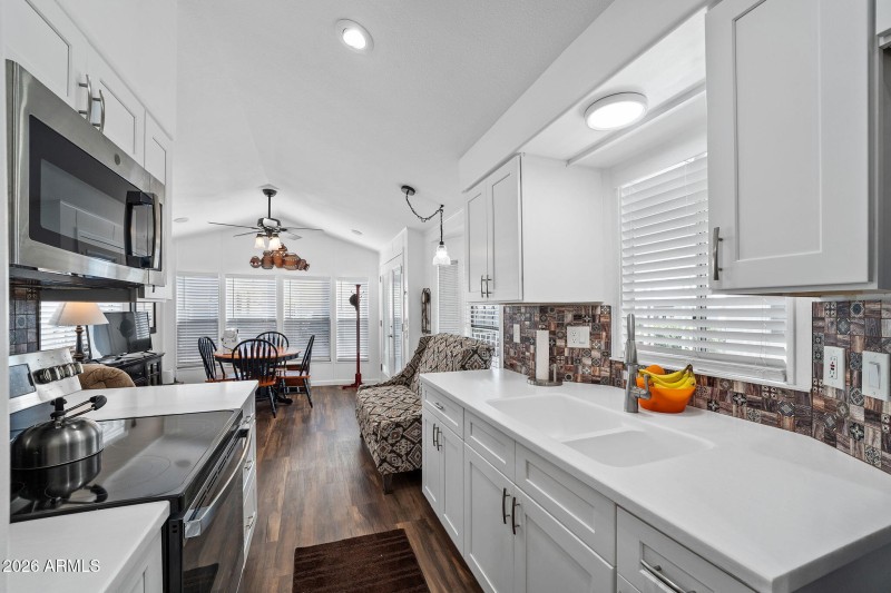 010__111 S Greenfield Rd unit 418