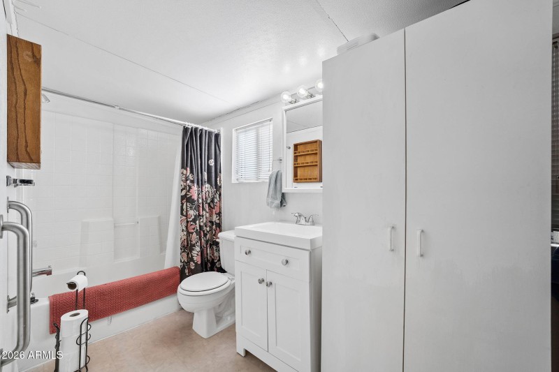 014__111 S Greenfield Rd unit 418