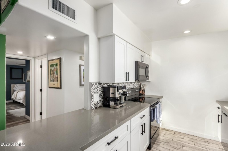 ca7b79bd-58ce-4dbb-9546-8b1e726cf8cd