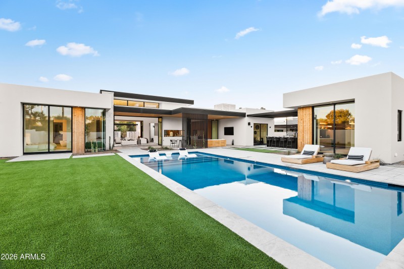 BACKYARD & POOL VIEW + GUEST CASITA