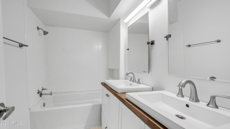 6030 N 15th St Unit 11 -1