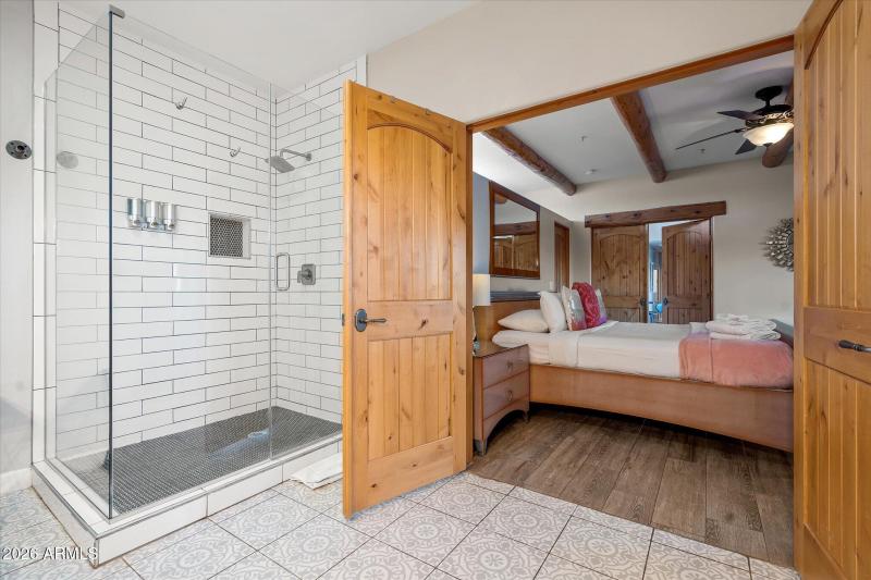 24-InnKeepersSuite17