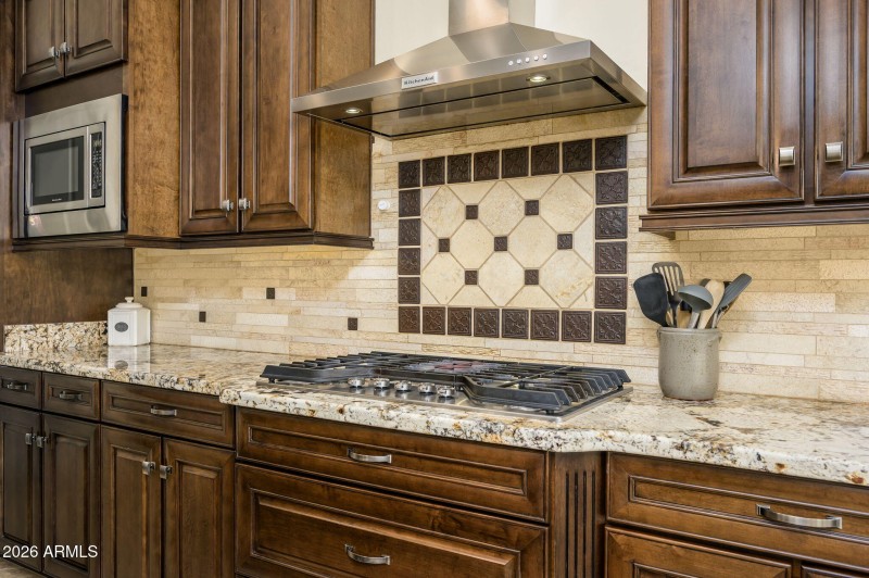 24-web-or-mls-Iris-30