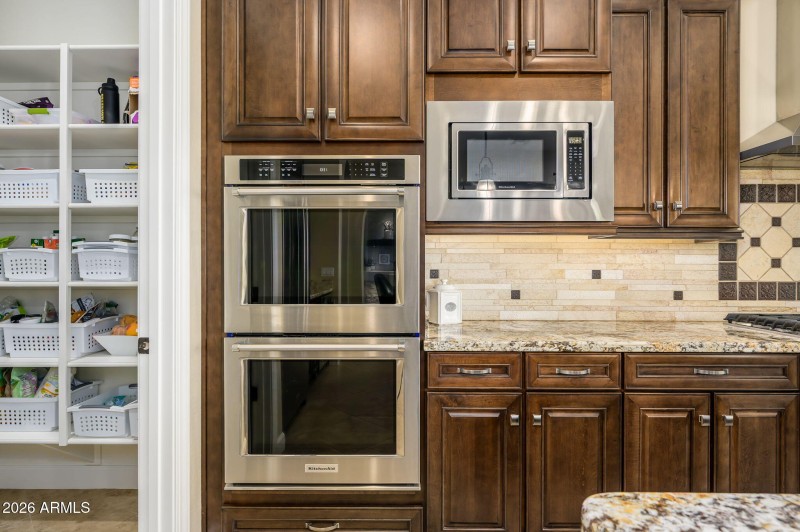 25-web-or-mls-Iris-31