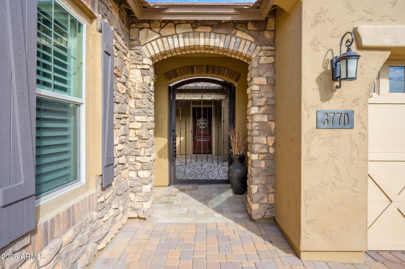 54-web-or-mls-Iris-58