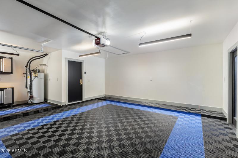 2 CAR GARAGE EXTRA LARGE