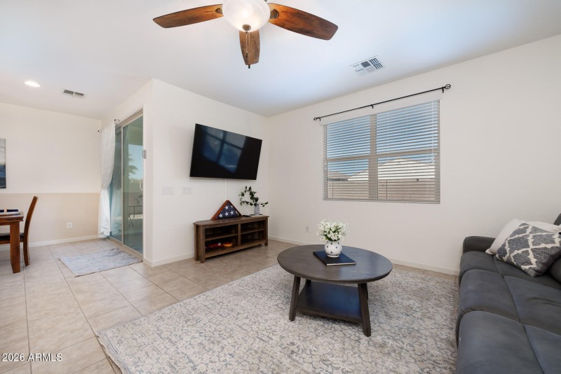 W Ganly Way (40010)-7