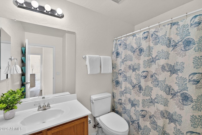 33-web-or-mls-50-E Elgin St