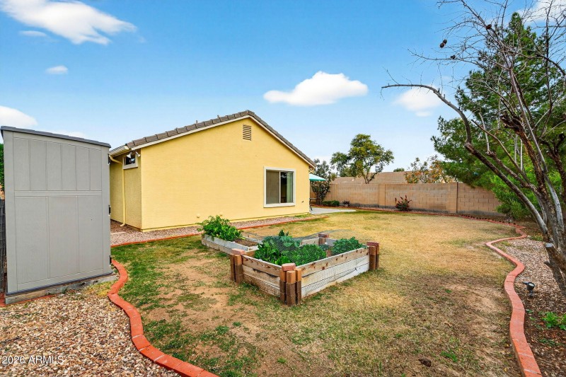 37-web-or-mls-55-E Elgin St