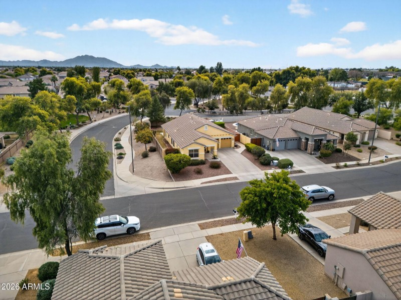 53-web-or-mls-10-E Elgin St