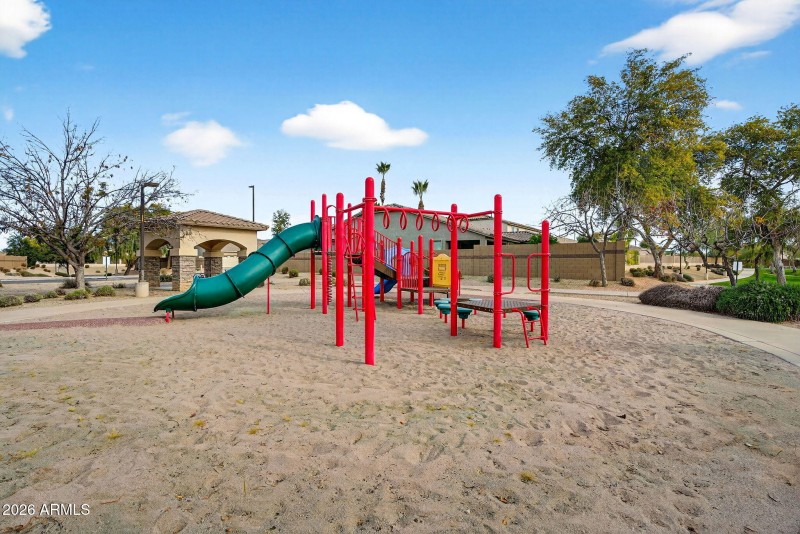 61-web-or-mls-20-E Elgin St