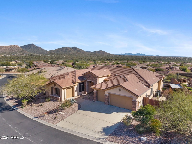 42131 N MOUNTAIN COVE Drive