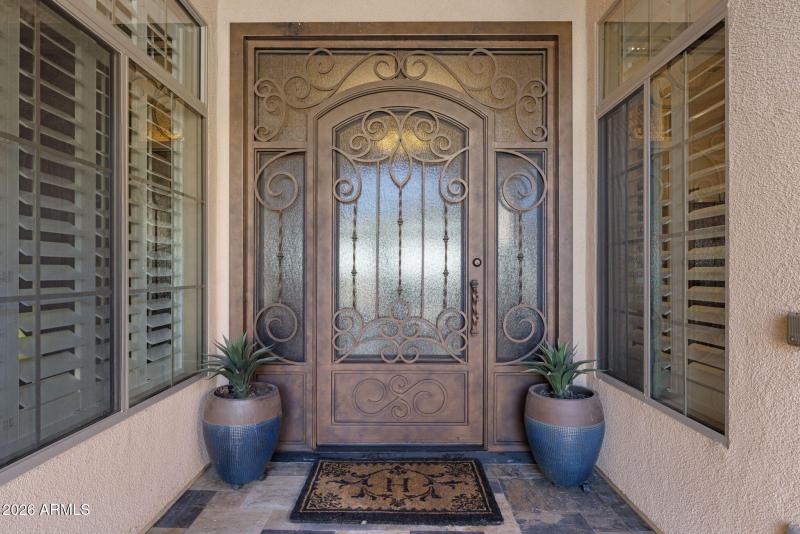 42131 N MOUNTAIN COVE Drive