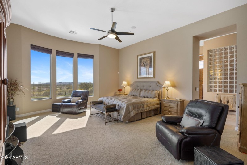 42131 N MOUNTAIN COVE Drive