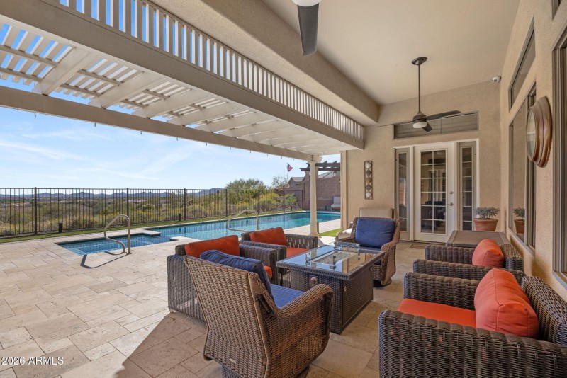 42131 N MOUNTAIN COVE Drive