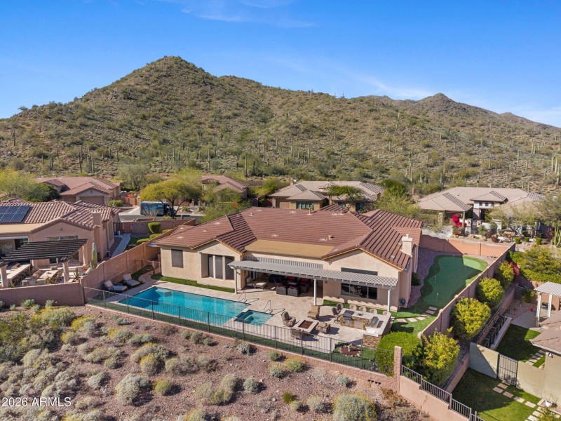 42131 N MOUNTAIN COVE Drive