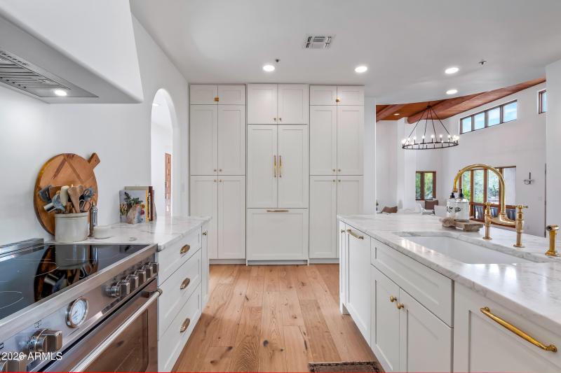 Built-in refrigerator