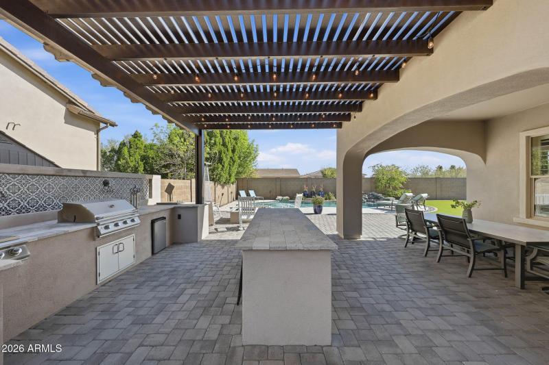 Outdoor Chef's Kitchen