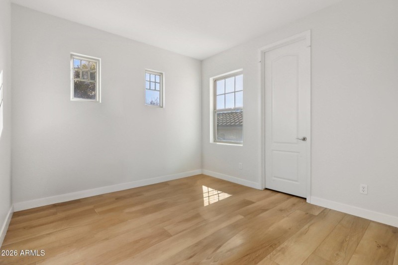 1-web-or-mls-E Lowell Ave-L3101-049r