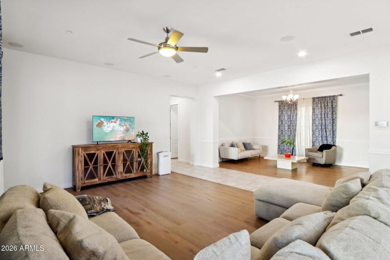 10-web-or-mls-E Lowell Ave-L3101-010