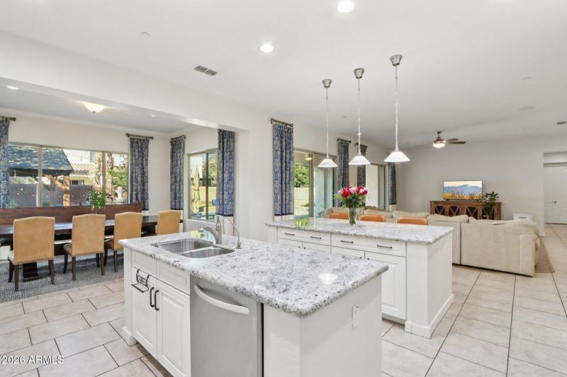 20-web-or-mls-E Lowell Ave-L3101-020