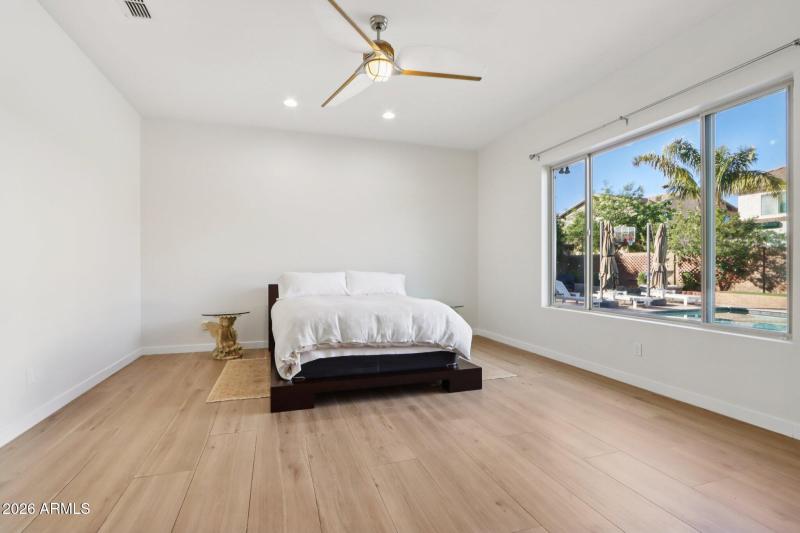 31-web-or-mls-E Lowell Ave-L3101-031