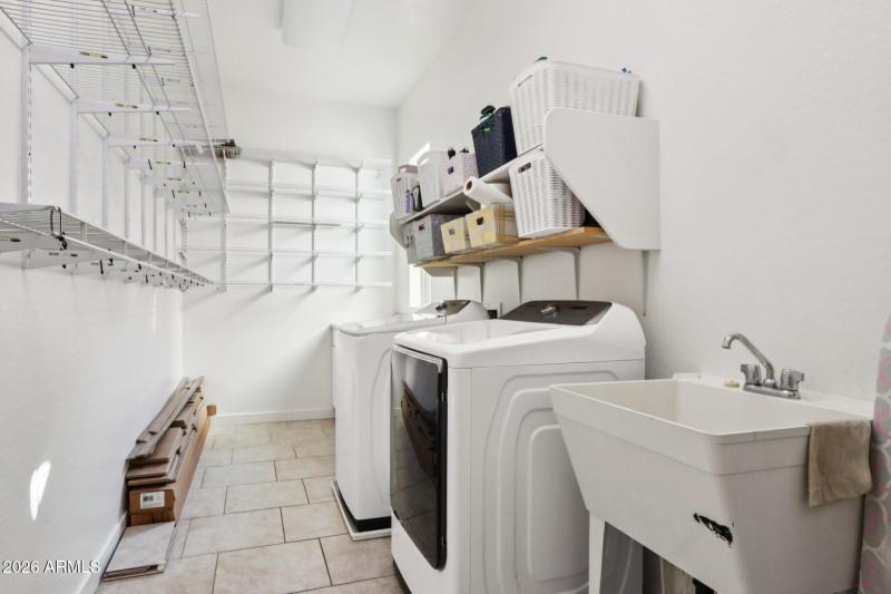 33-web-or-mls-E Lowell Ave-L3101-033