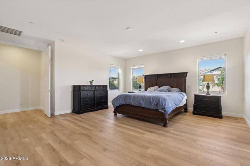 39-web-or-mls-E Lowell Ave-L3101-039