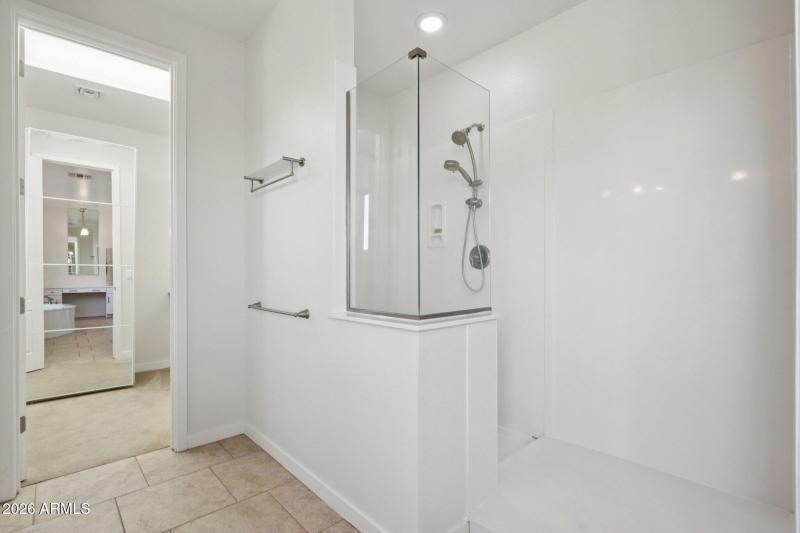 42-web-or-mls-E Lowell Ave-L3101-042