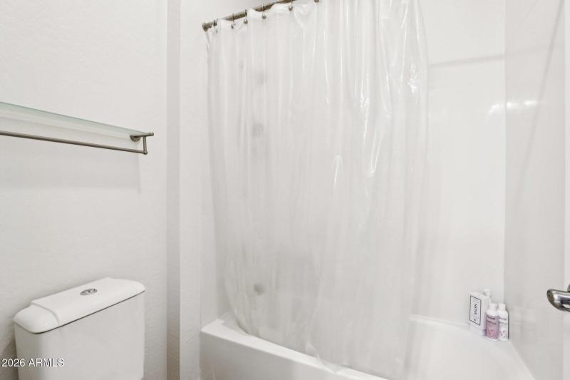 48-web-or-mls-E Lowell Ave-L3101-048