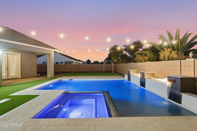 Beautiful Custom Pool