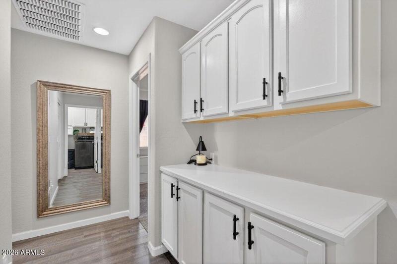 028_32-web-or-mls-39-e_saddlebrook_rd_90