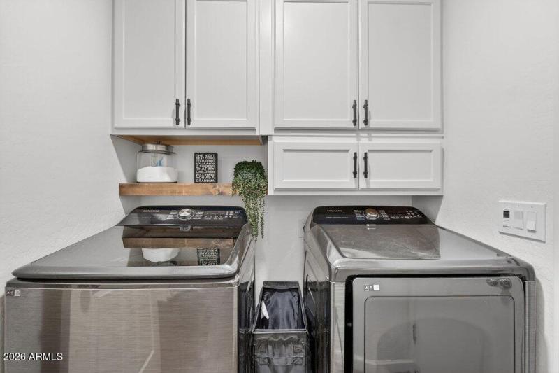 029_33-web-or-mls-40-e_saddlebrook_rd_53